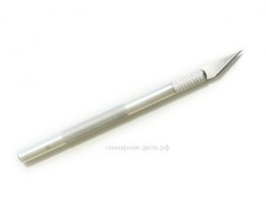 Нож металлический со съемными лезвиями