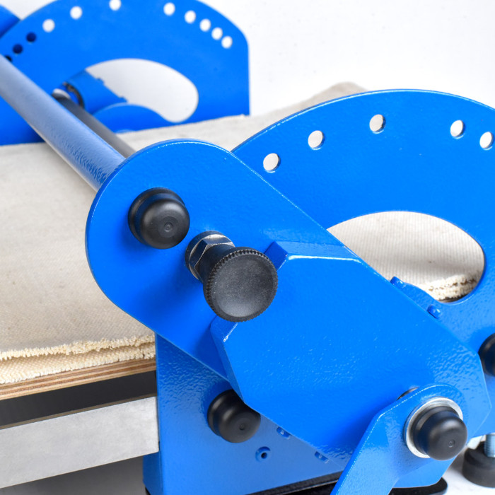 Переносной раскатчик глины iMold MiniRoll, толщина пластов 3-22 мм. Переносной раскатчик глины iMold MiniRoll, толщина пластов 3-22 мм.